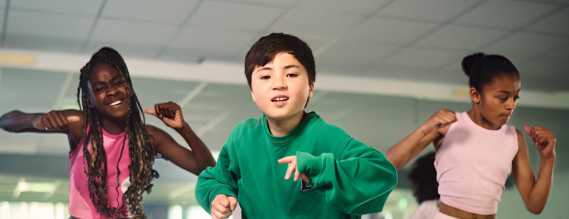 Kinderen die sporten bij DefenseMonkees